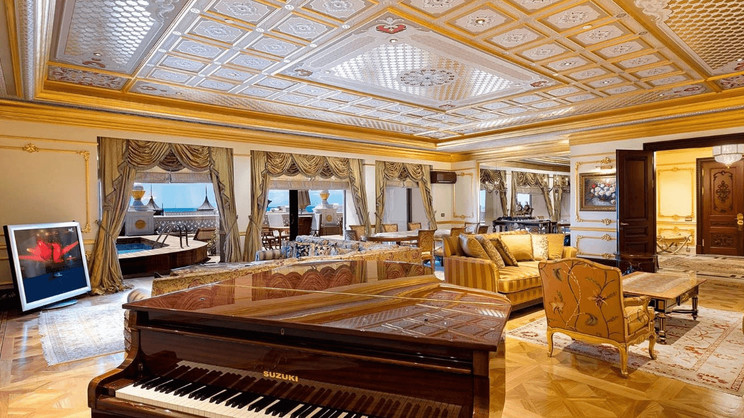 Titanic Mardan Palace